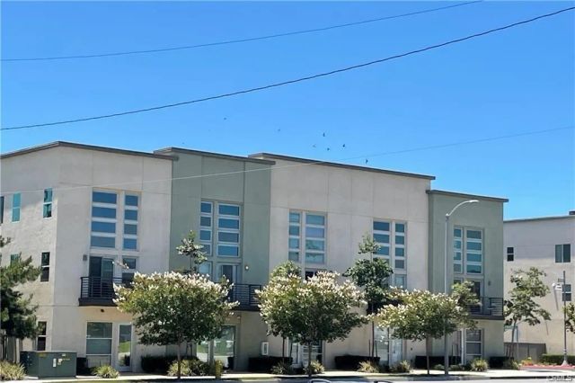 1500 W Artesia Boulevard A, Gardena, CA 90248