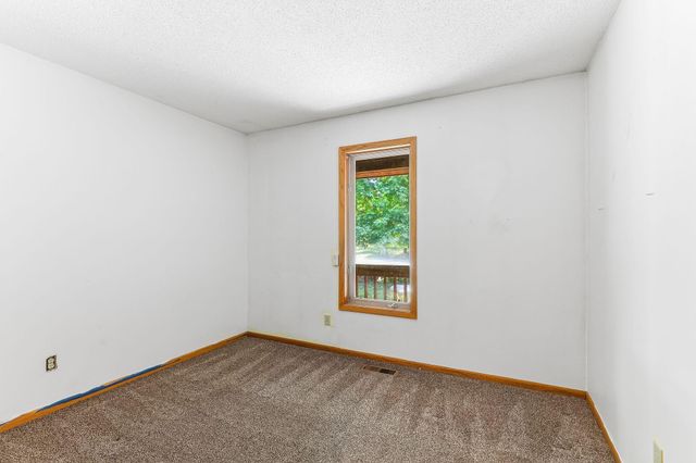 2219 Vivian Lane, Saint Paul, MN 55119