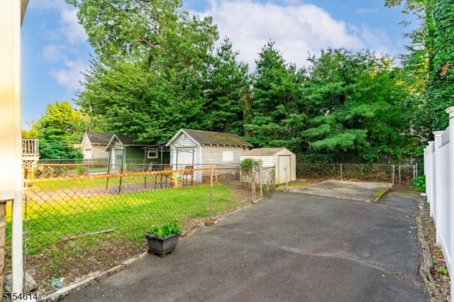 64 E Almira St, Bloomfield Twp., NJ 07003
