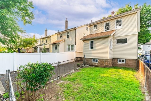 64 E Almira St, Bloomfield Twp., NJ 07003