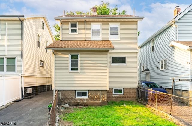64 E Almira St, Bloomfield Twp., NJ 07003