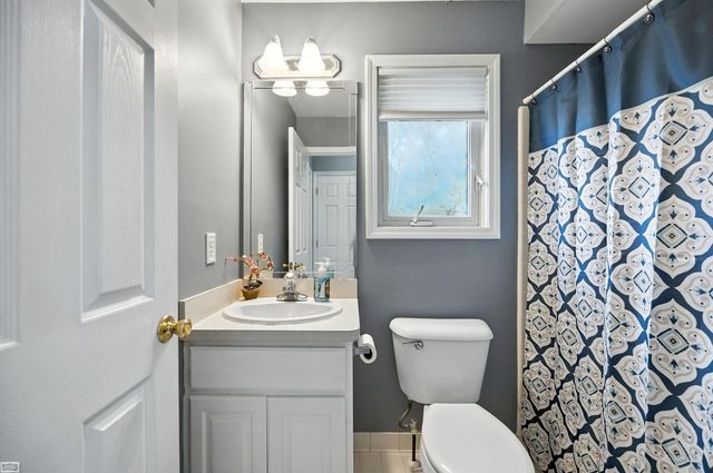 42680 Chippewa Drive, Clinton Twp, MI 48038