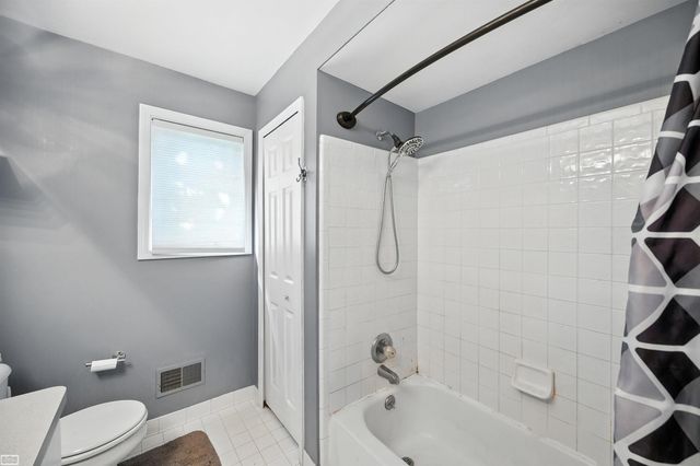 42680 Chippewa Drive, Clinton Twp, MI 48038