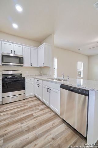 490 Abigail, San Antonio, TX 78253