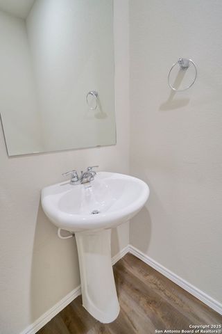 490 Abigail, San Antonio, TX 78253