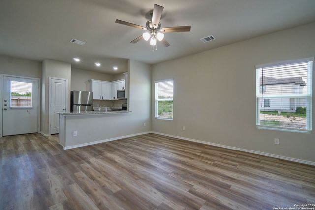 490 Abigail, San Antonio, TX 78253