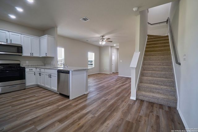 490 Abigail, San Antonio, TX 78253