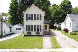 8210 Maple Avenue, Garrettsville, OH 44231
