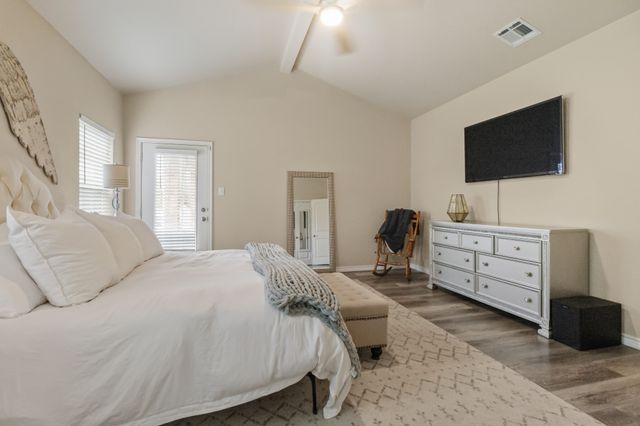 5624 Thoms Court, Fort Worth, TX 76126