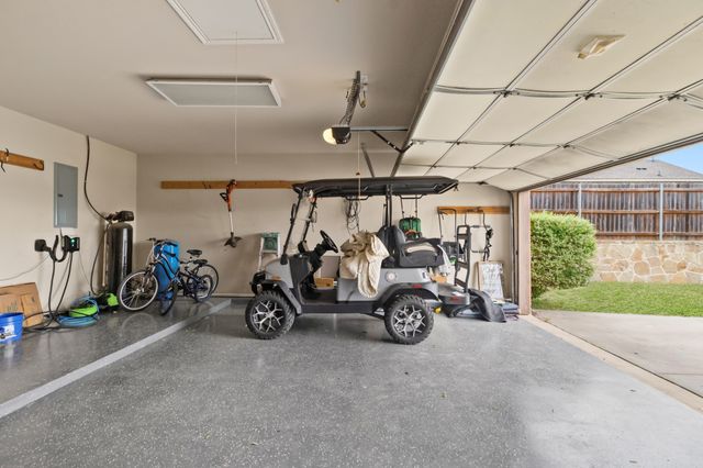 5624 Thoms Court, Fort Worth, TX 76126