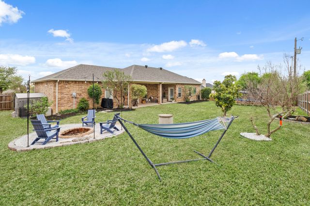 5624 Thoms Court, Fort Worth, TX 76126