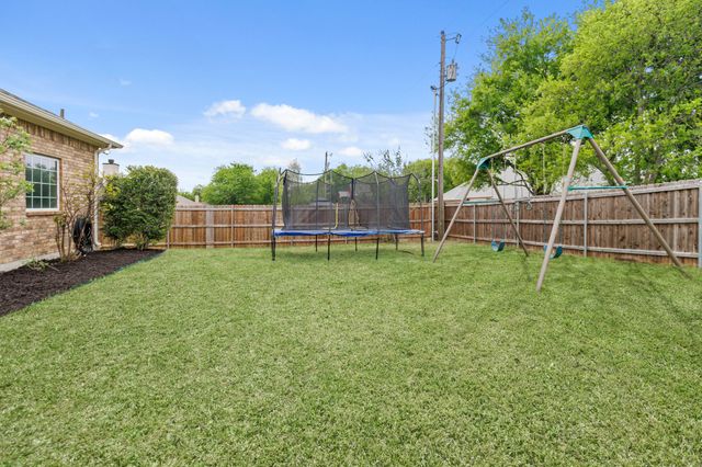 5624 Thoms Court, Fort Worth, TX 76126