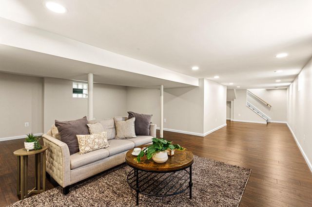 612 W GRAISBURY AVE, Audubon, NJ 08106
