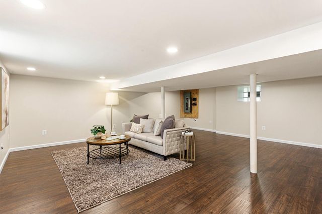 612 W GRAISBURY AVE, Audubon, NJ 08106
