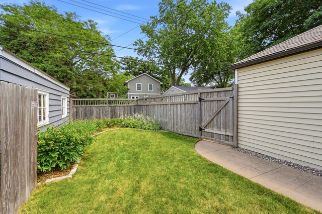 5249 Abbott Avenue S, Minneapolis, MN 55410