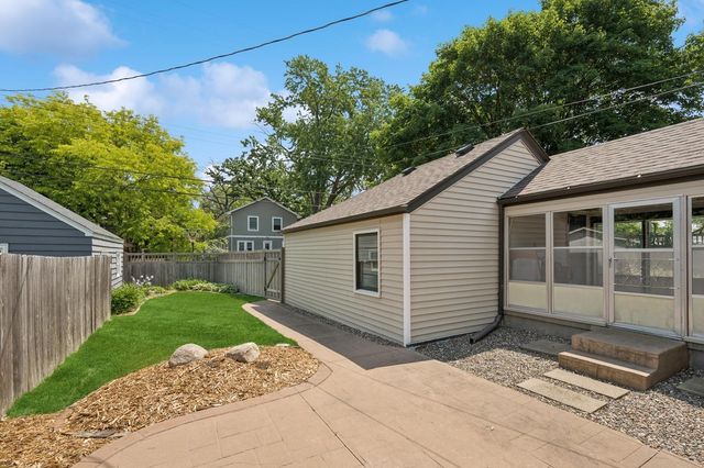 5249 Abbott Avenue S, Minneapolis, MN 55410
