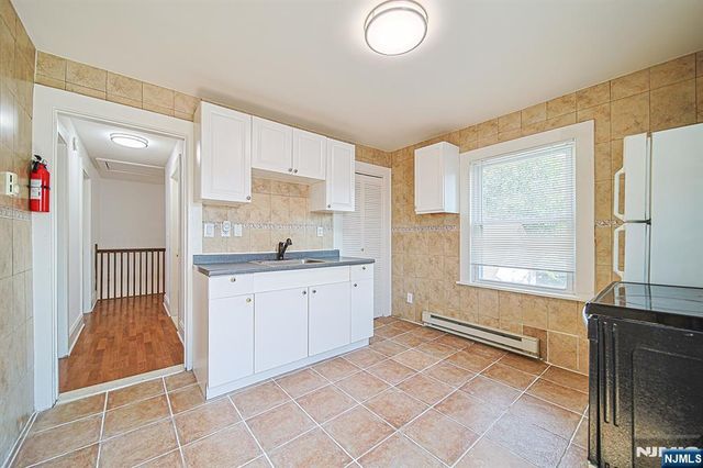 334 Broad Avenue, Ridgefield, NJ 07657