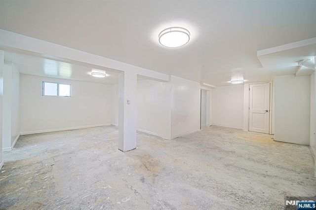 334 Broad Avenue, Ridgefield, NJ 07657
