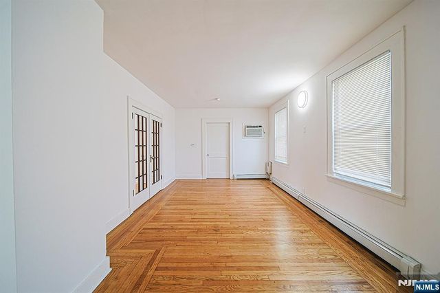 334 Broad Avenue, Ridgefield, NJ 07657