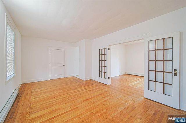 334 Broad Avenue, Ridgefield, NJ 07657