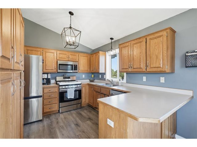 672 Laurie Lane, Hudson, WI 54016