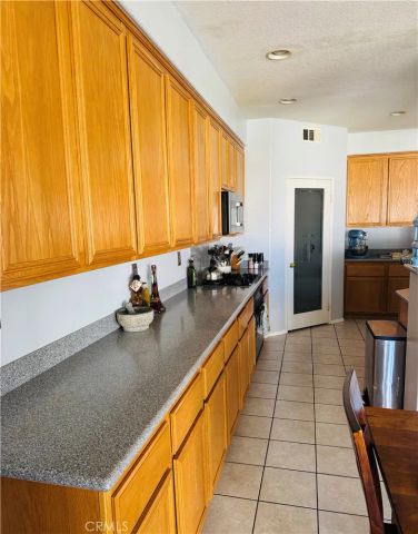 3525 Fairgreen Lane, Palmdale, CA 93551