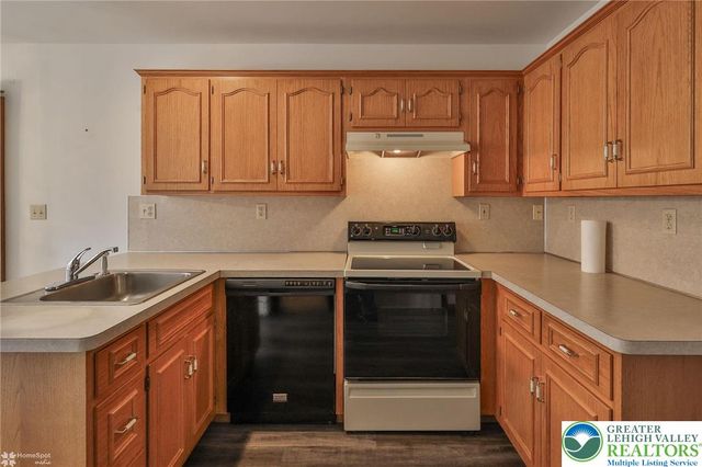 1927 Vintage Road, Bethlehem Twp, PA 18045