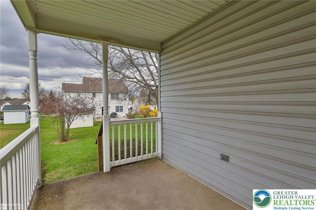 1927 Vintage Road, Bethlehem Twp, PA 18045