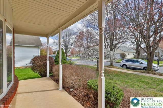 1927 Vintage Road, Bethlehem Twp, PA 18045