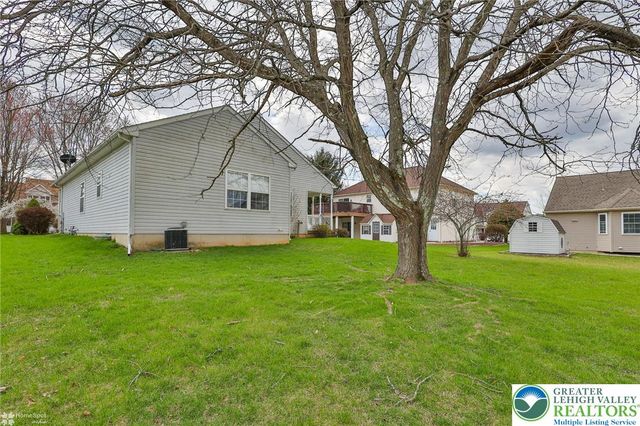 1927 Vintage Road, Bethlehem Twp, PA 18045