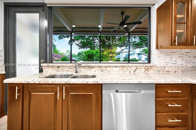 1067 SW 92nd Avenue 1067, Plantation, FL 33324