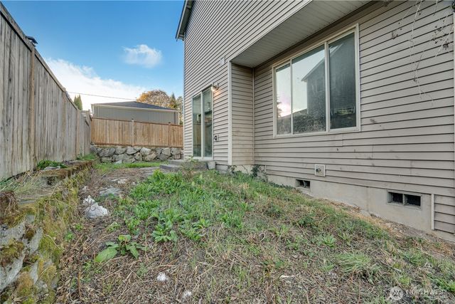 4051 E J Street, Tacoma, WA 98404