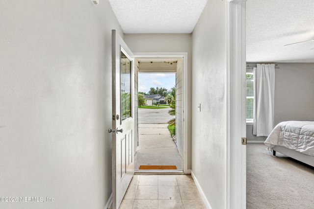 3000 WAVERING Lane, Middleburg, FL 32068