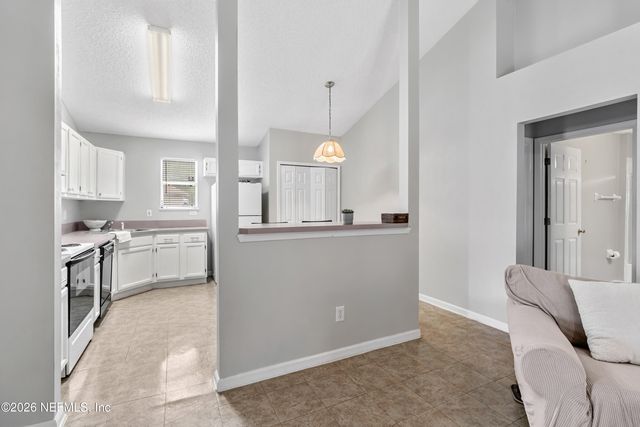 3000 WAVERING Lane, Middleburg, FL 32068
