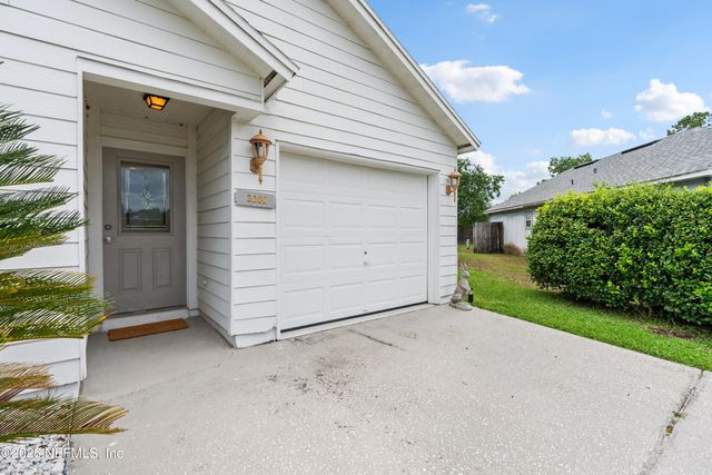 3000 WAVERING Lane, Middleburg, FL 32068