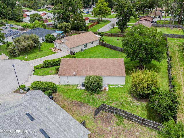 3000 WAVERING Lane, Middleburg, FL 32068