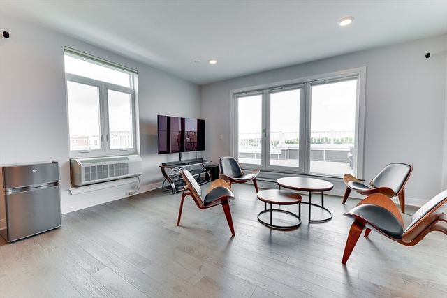 2 Cliveden St 601E, Quincy, MA 02169