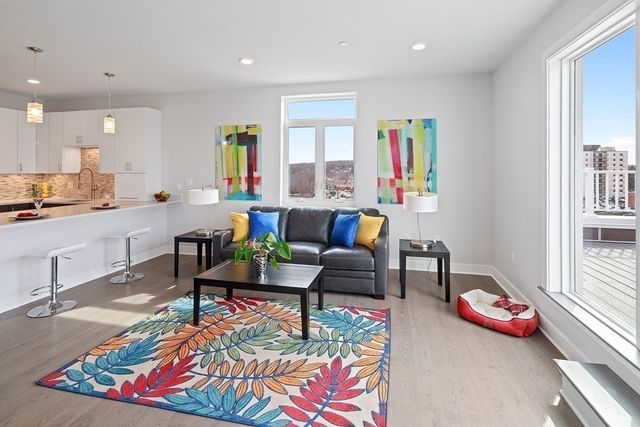 2 Cliveden St 601E, Quincy, MA 02169