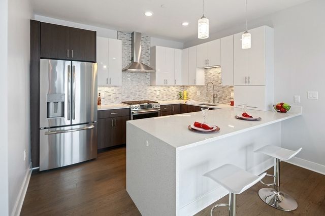 2 Cliveden St 601E, Quincy, MA 02169