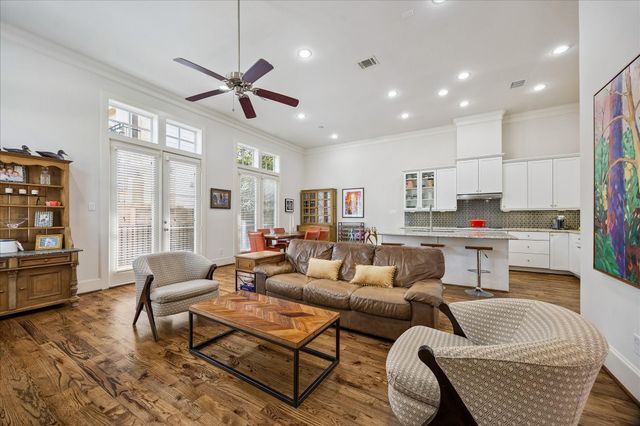 1512 W 23rd Street, Houston, TX 77008