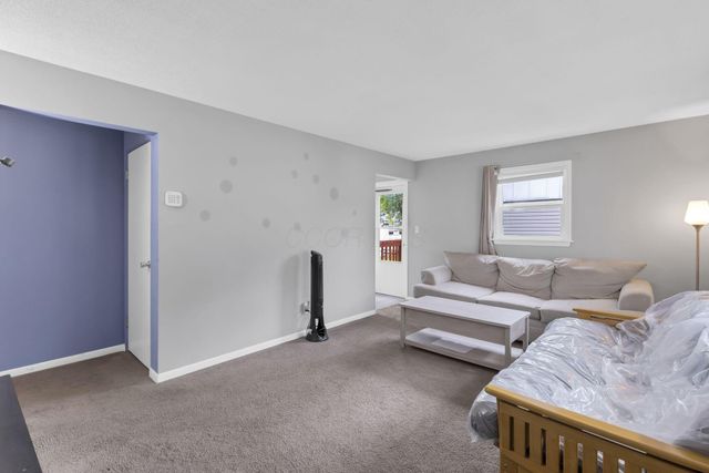 3314 Towers Court N, Columbus, OH 43227