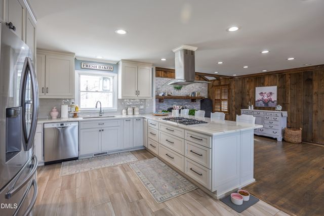 250 Savannah Hill Road, Dunn, NC 28334