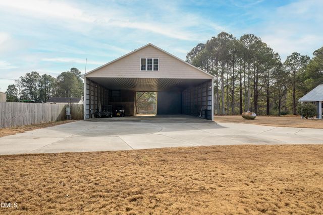 250 Savannah Hill Road, Dunn, NC 28334