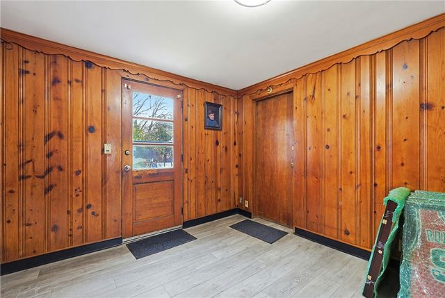 37 Knowles Drive, Warwick, RI 02888