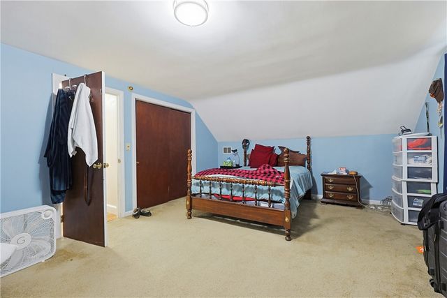 37 Knowles Drive, Warwick, RI 02888