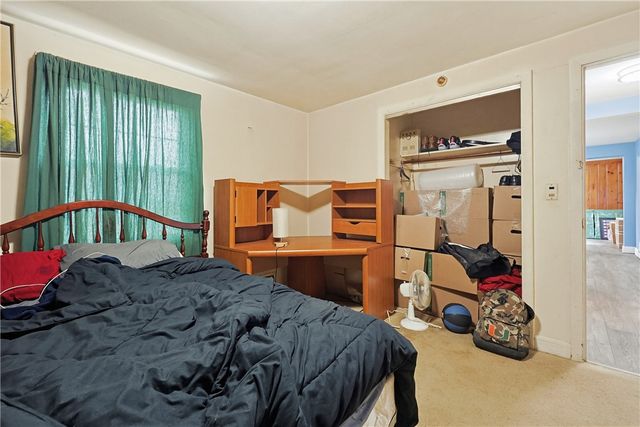 37 Knowles Drive, Warwick, RI 02888