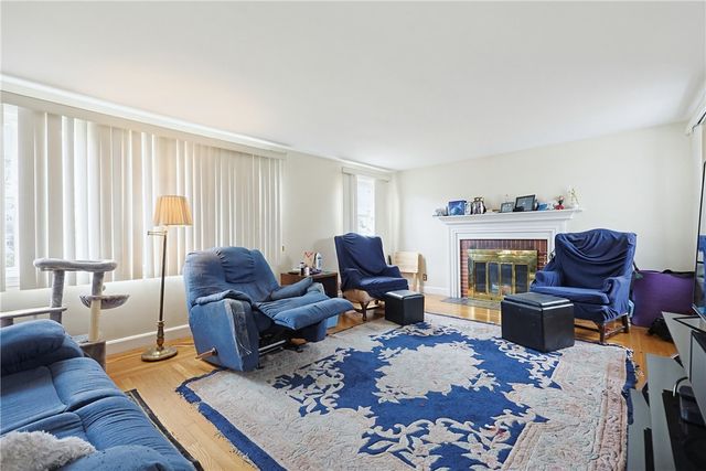 37 Knowles Drive, Warwick, RI 02888