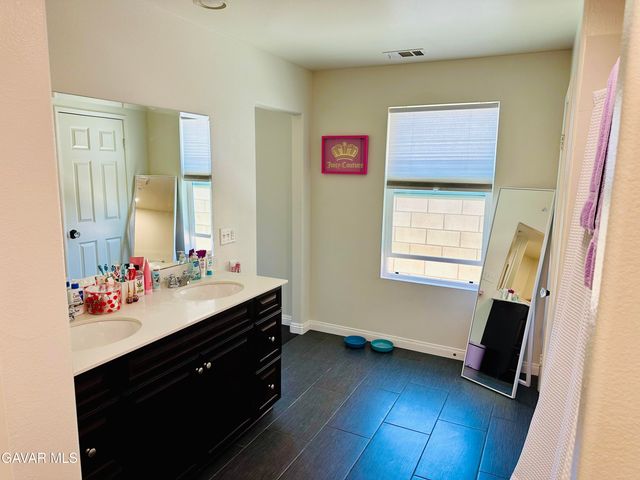 3525 E Avenue J3, Lancaster, CA 93535