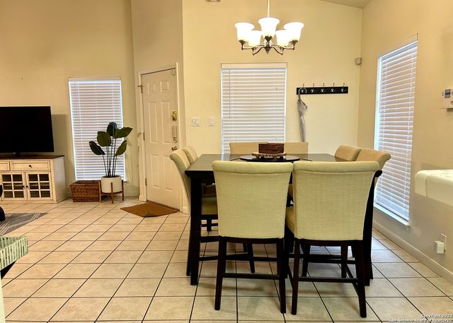 42 Chapel Hill Cir Unit 42, San Antonio, TX 78240