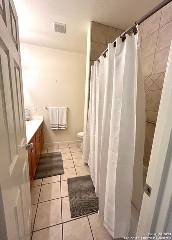 42 Chapel Hill Cir Unit 42, San Antonio, TX 78240